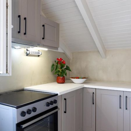 Domus City Apartment Argostoli  Buitenkant foto