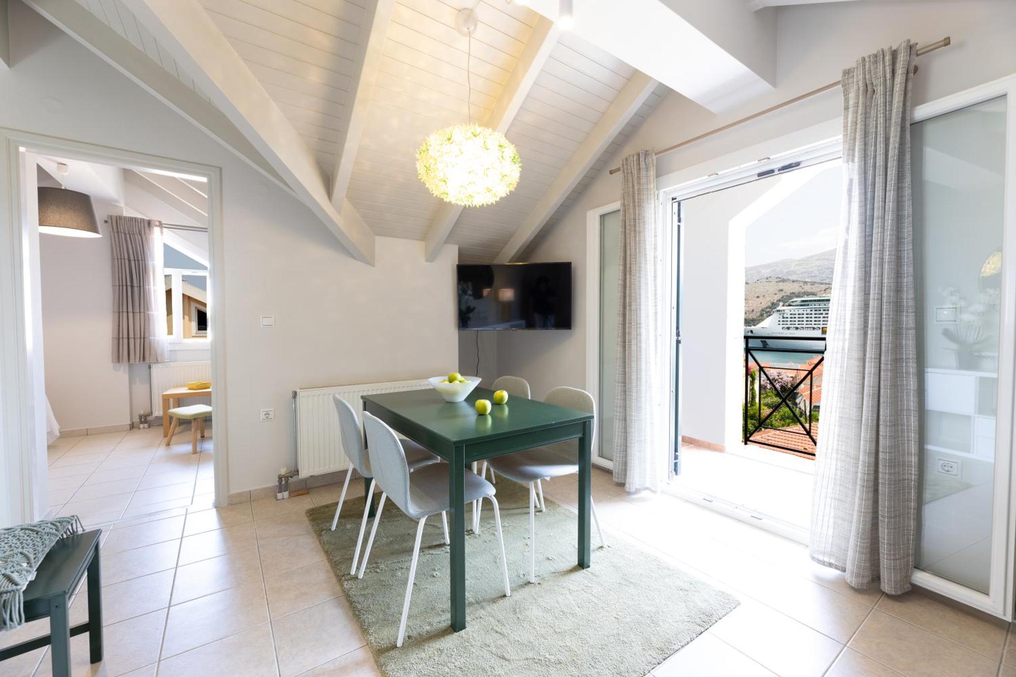 Domus City Apartment Argostoli  Buitenkant foto